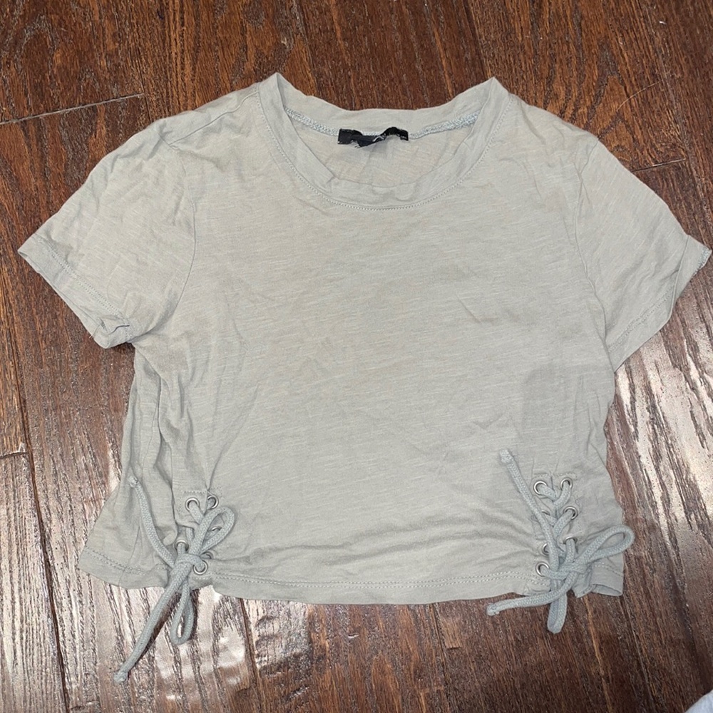 cropped tie up shirt